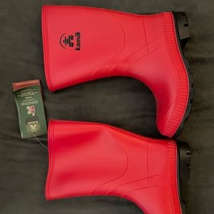 Brand New Kamik Kids Red Rainboots — Size 3